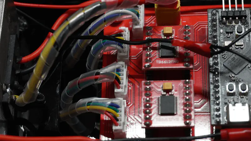 Image of the connectors on the controller board